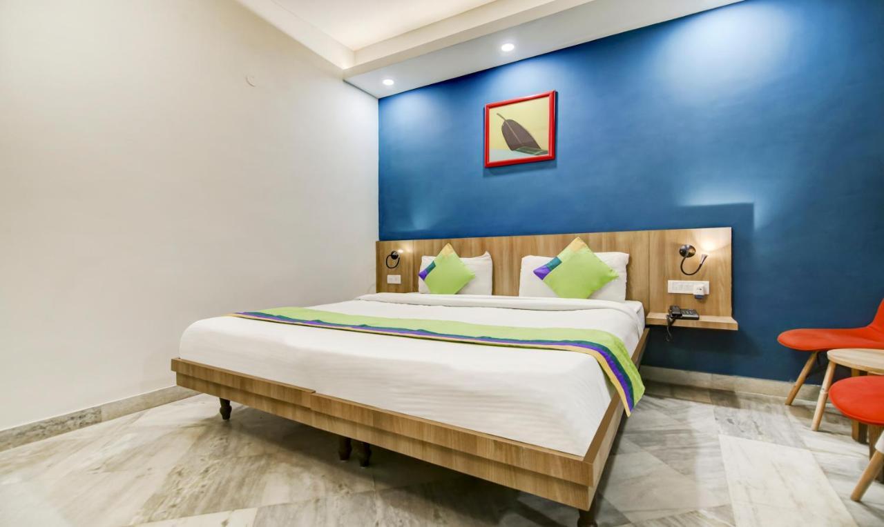 Treebo Mall View, Dlf Phase II Gurgaon Eksteriør bilde